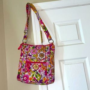 Vera Bradley; crossbody bag